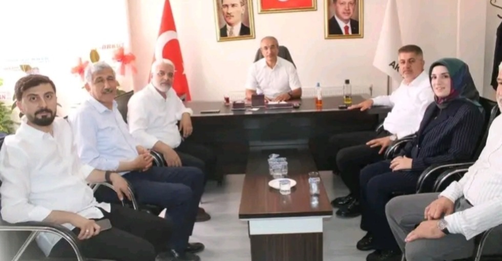 BAŞKAN KABLAN, İLÇE TEŞKİLATINI ZİYARET ETTİ
